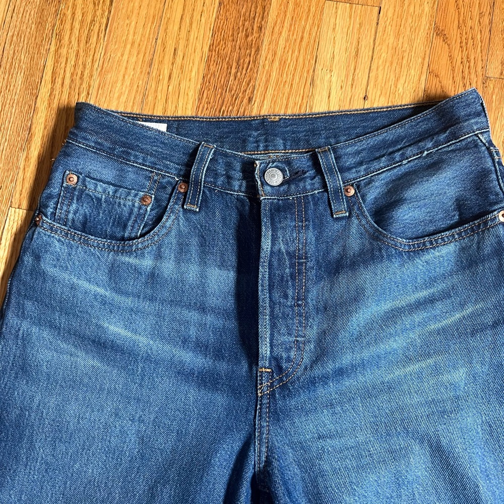 Vintage Levi 501s 27 waist 32 length